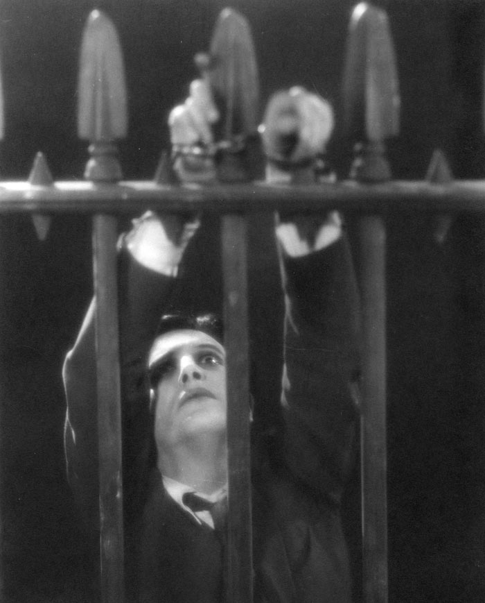 Ivor Novello dans The Lodger