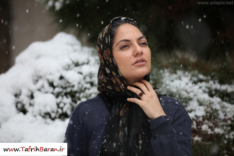Mahnaz Afshar dans The snow on the pines