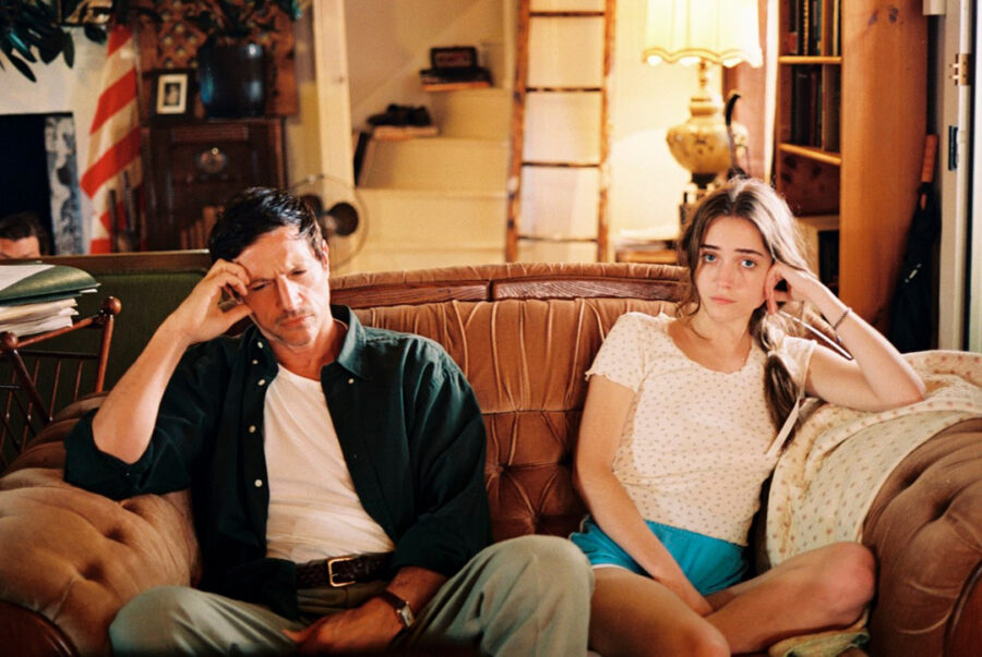 Afficher l'image Talia Ryder, Simon Rex