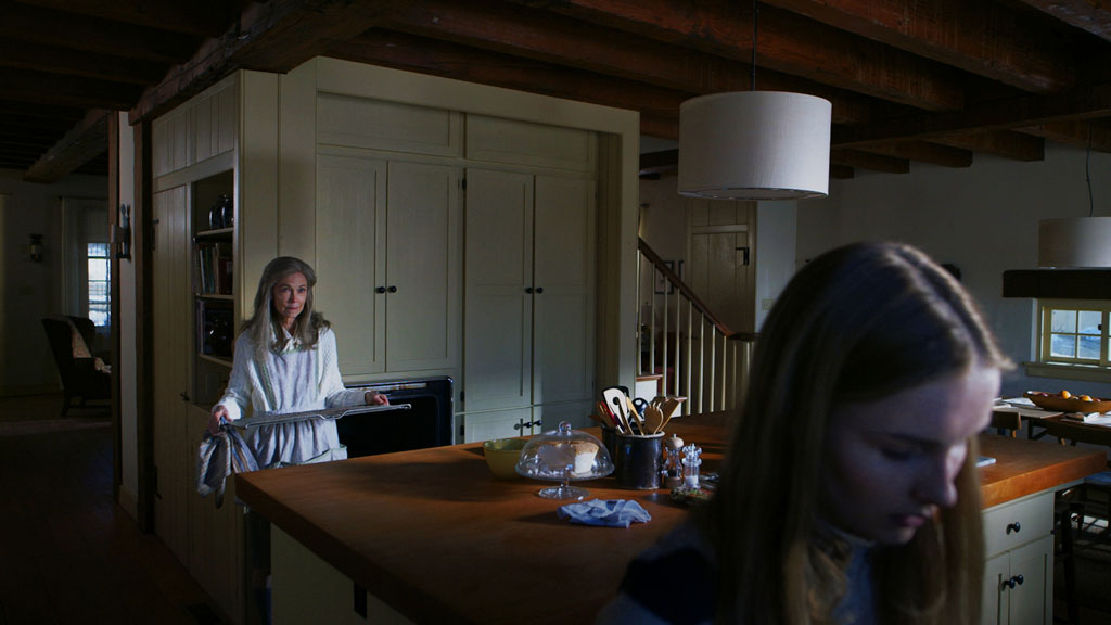 Olivia DeJonge, Deanna Dunagan dans The Visit