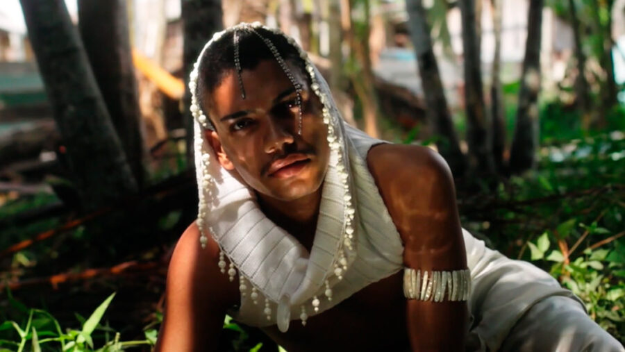 Afficher l'image theres-no-sin-to-the-south-of-ecuador