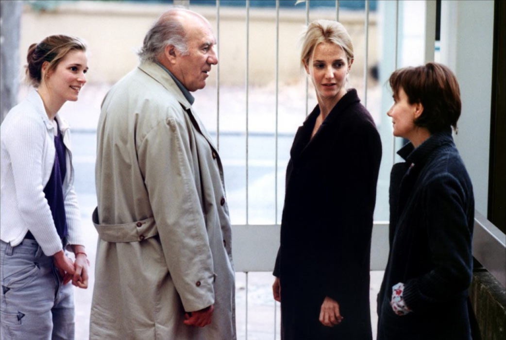 Miou-Miou, Natacha Régnier, Sandrine Kiberlain, Michel Piccoli, dans Tout va bien, on s'en va