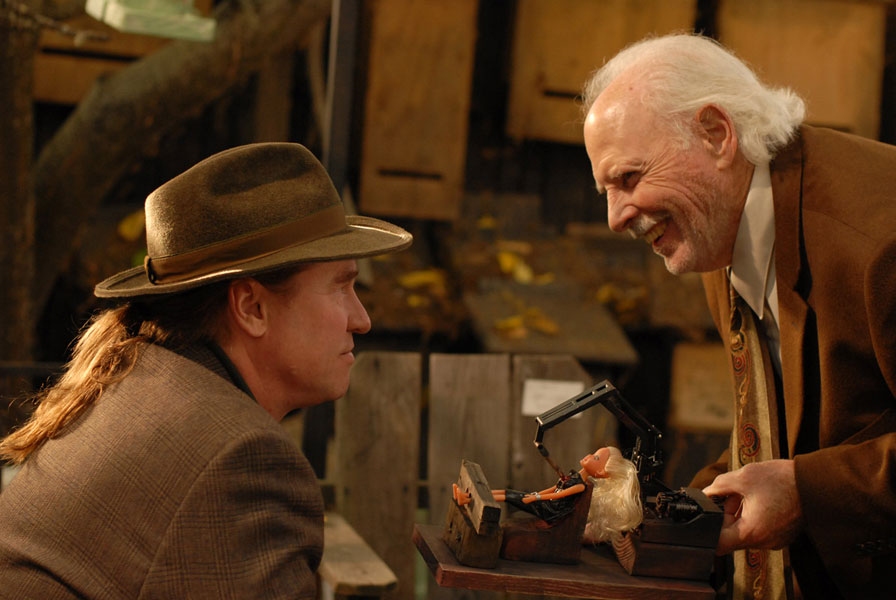 Val Kilmer, Bruce Dern dans Twixt 