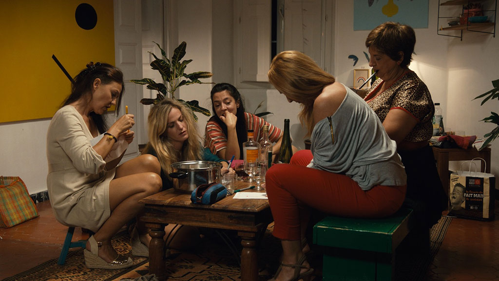 Anna-Marie Filippi, Marie Ange Geronimi, Corinne Mattei, Marie-Pierre Nouveau, Coco Orsoni dans Un Cœur de femme