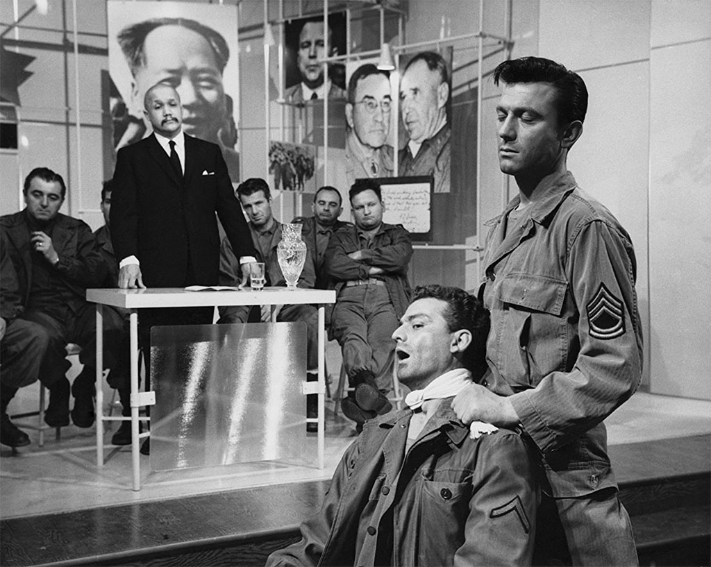 Laurence Harvey, Khigh Dhiegh, Richard LePore dans Un Crime dans la tête