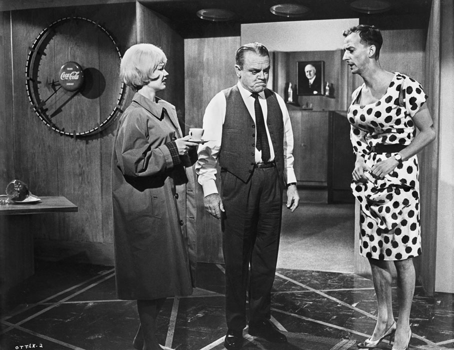 James Cagney, Pamela Tiffin, Horst Buchholz dans Un, deux, trois