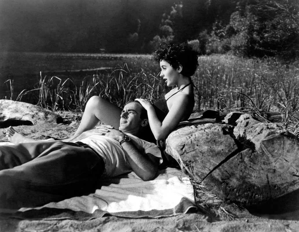 Montgomery Clift, Elizabeth Taylor  dans Une Place au soleil