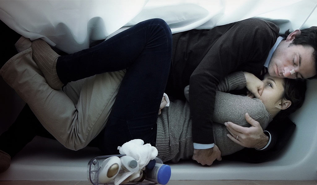 Amy Seimetz, Shane Carruth  dans Upstream color