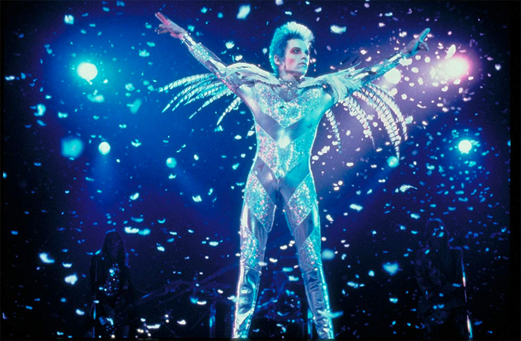 Jonathan Rhys-Meyers dans Velvet Goldmine