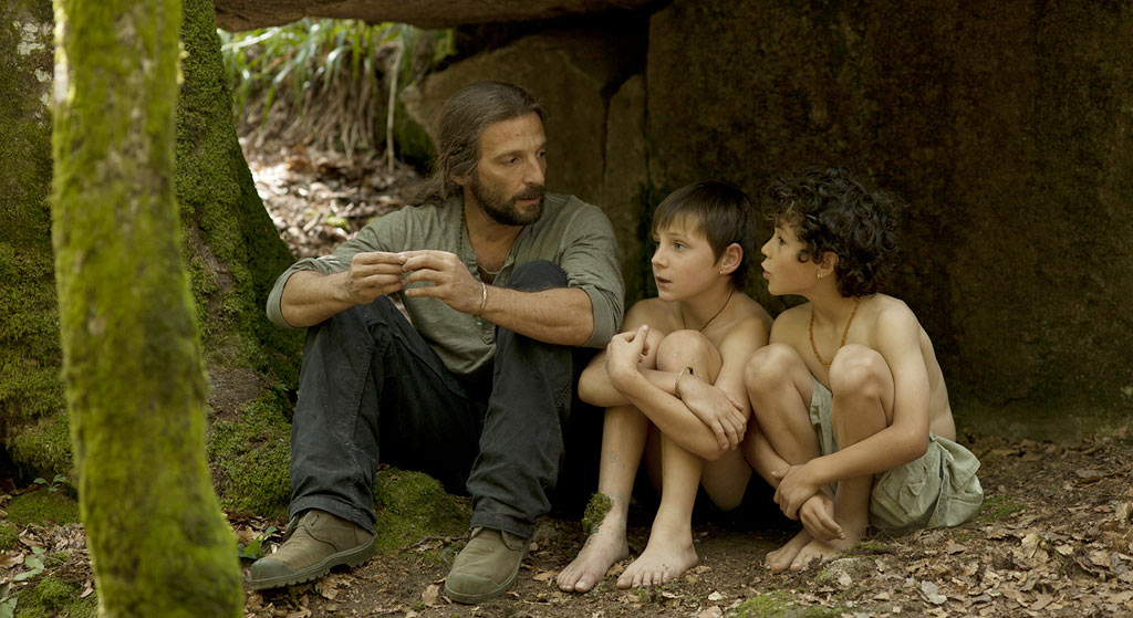 Mathieu Kassovitz, David Gastou, Sofiane Neveu dans Vie sauvage