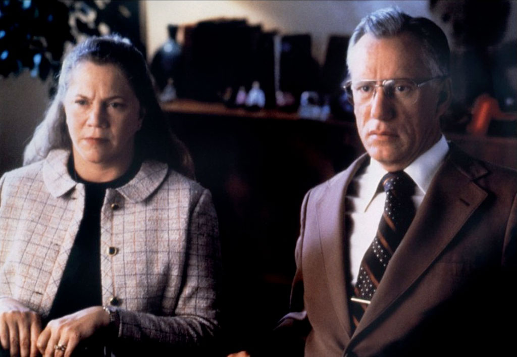 James Woods, Kathleen Turner dans Virgin suicides