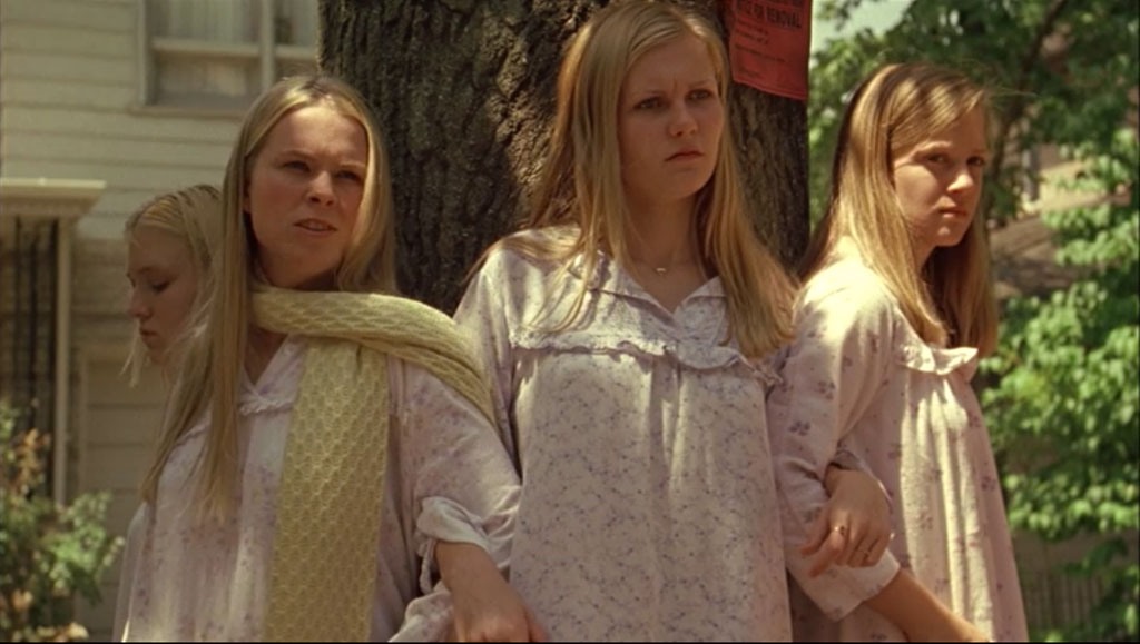 Kirsten Dunst, A. J. Cook, Hanna R. Hall, Leslie Hayman, Chelse Swain dans Virgin suicides