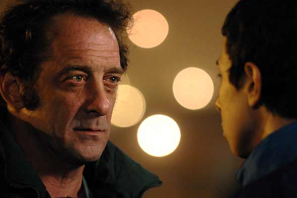 Firat Ayverdi, Vincent Lindon dans Welcome