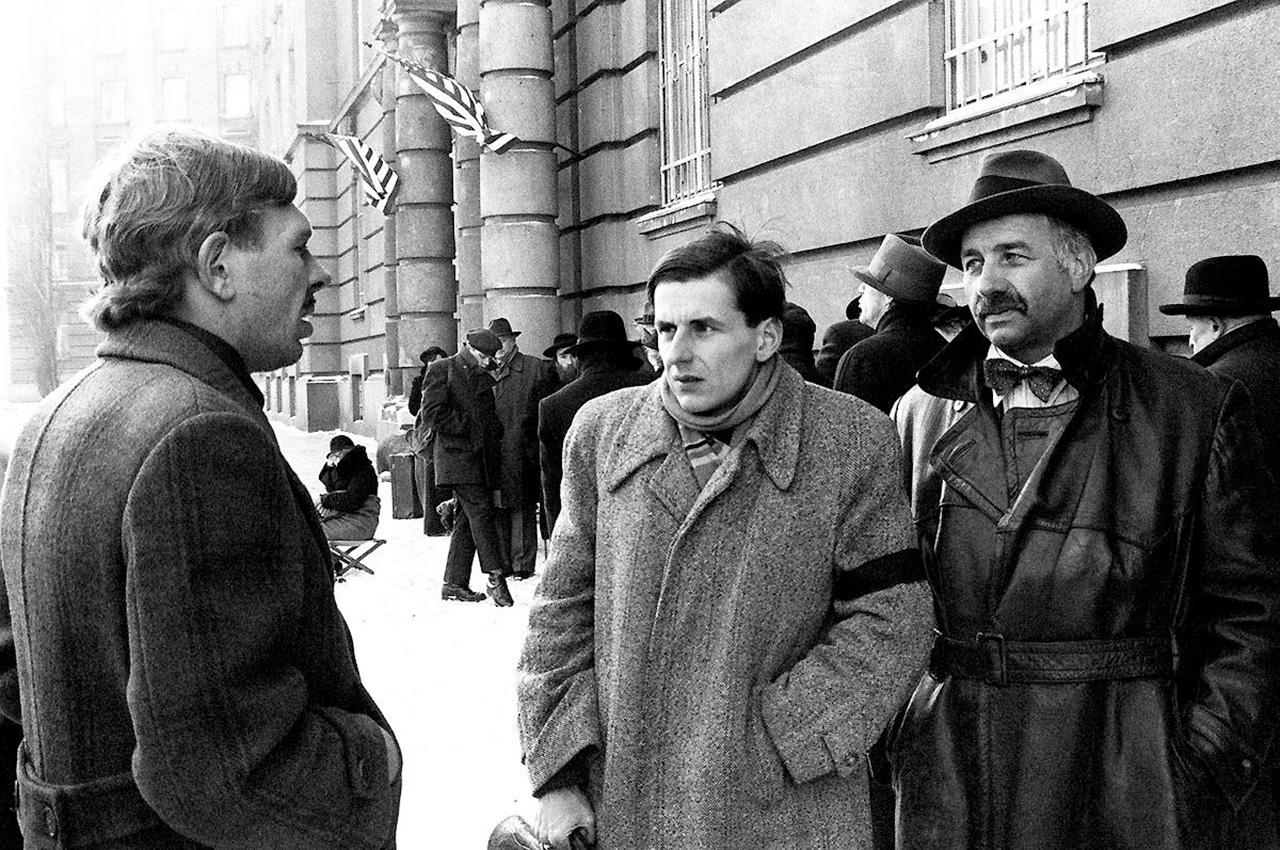 Armin Mueller-Stahl, Johannes Silberschneider dans Welcome in Vienna