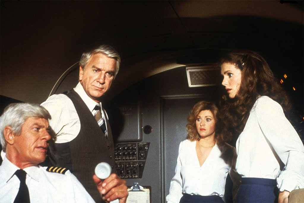 Leslie Nielsen, Robert Hays, Julie Hagerty, Lorna Patterson dans Y a-t-il un pilote dans l'avion ?